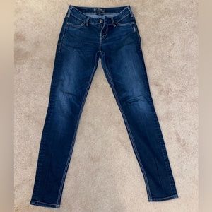 Silver “Suki jegging” dark wash jeans size 27